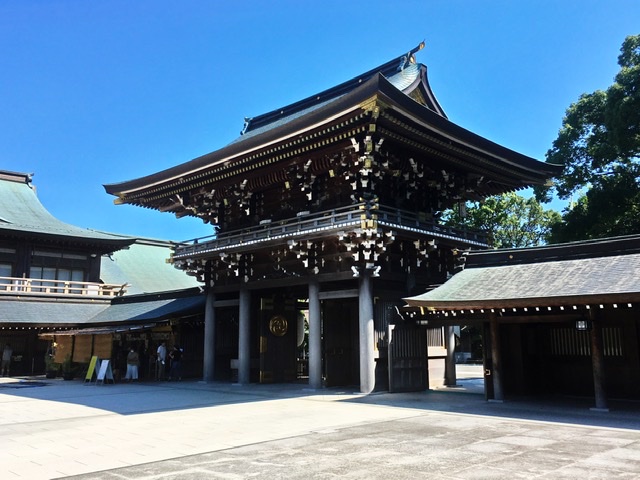 寒川神社の神門