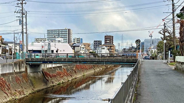 矢上川の上田橋