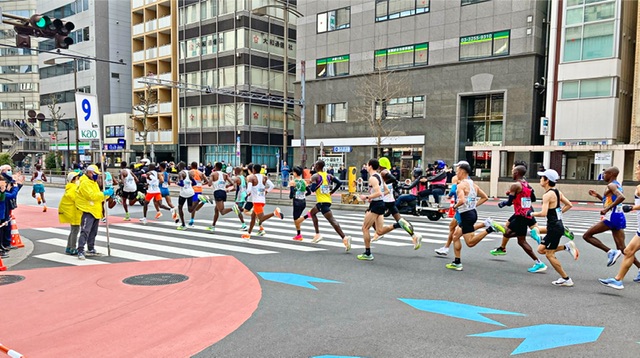 東京マラソンの先頭集団